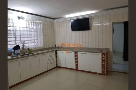 5_photo/94ce89fa87.78ea92cc55484ae4-ATLAS-5002c978-2525-4dd5-afa1-06d4e4b94ada.jpg de casa à venda com 2 quartos, 175m² em Jardim Presidente Dutra, Guarulhos