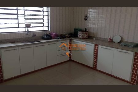 5_photo/94ce89fa87.78ea92cc55484ae4-ATLAS-5e2d102d-0b52-4caa-93bf-e75489319bdf.jpg de casa à venda com 2 quartos, 175m² em Jardim Presidente Dutra, Guarulhos