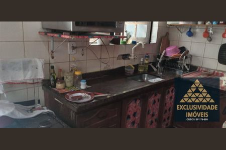 6_photo/94ce89fadb.9a54faa83c3e471c-ATLAS-3ca92893-cfba-4c30-9376-d7fb80fb056b.jpg de casa à venda com 2 quartos, 249m² em Jardim Presidente Dutra, Guarulhos