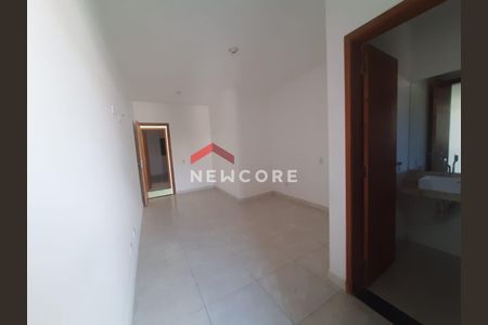 4_photo/94ce89fb2b.c27bb358fc36071b-ATLAS-18bfad02-89f7-4d62-9bbb-fa009ac75782.jpg de casa à venda com 2 quartos, 102m² em Jardim Presidente Dutra, Guarulhos