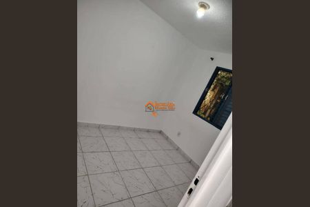 4_photo/94ce89fbd3.ceff8192393c33de-ATLAS-fd314005-c384-4f01-898b-939d11b88f83.jpg de casa para alugar com 2 quartos, 40m² em Jardim Presidente Dutra, Guarulhos