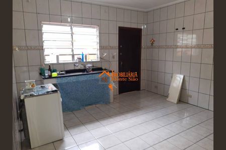 9_photo/94ce8a02ad.ceff8192393c33de-ATLAS-322b7d33-11eb-48ed-aec8-2f7c19d22ec8.jpg de casa à venda com 6 quartos, 58m² em Jardim Presidente Dutra, Guarulhos