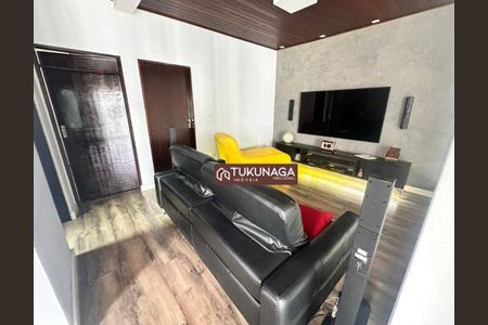 4_photo/94ce8a0cb9.194c0972f5ce0b3a-ATLAS-e755663f-e67e-4edd-9591-de24b70d31b0.jpg de casa à venda com 3 quartos, 140m² em Cidade Soinco, Guarulhos