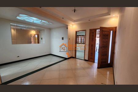 9_photo/94ce8a1399.ceff8192393c33de-ATLAS-76f32781-a9bb-4d65-885b-c3e7dd1b58ff.jpg de casa para alugar com 2 quartos, 55m² em Aeroporto, Guarulhos