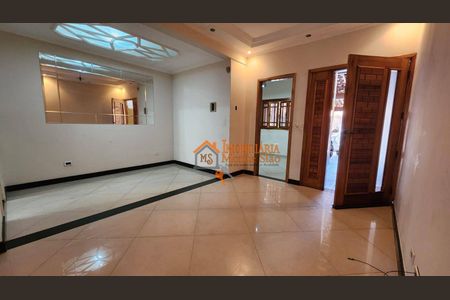 6_photo/94ce8a1399.ceff8192393c33de-ATLAS-99c6fd4f-5326-4157-883a-ee3a3e1f92f4.jpg de casa para alugar com 2 quartos, 55m² em Aeroporto, Guarulhos