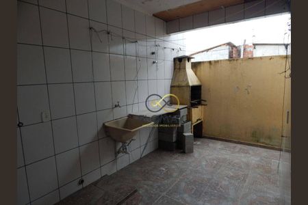 2_photo/94ce8a1c81.ceff8192393c33de-ATLAS-7814f05b-e628-4ff6-babc-f6018fc24657.jpg de casa à venda com 5 quartos, 190m² em Jardim Sao Luiz, Guarulhos