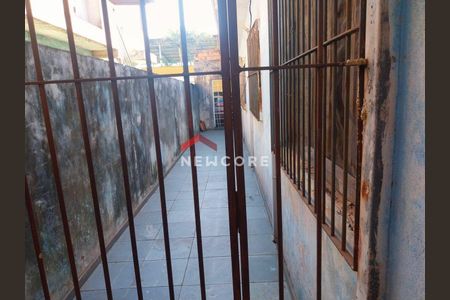 12_photo/94ce8a1cc3.6fe88814f58c8792-ATLAS-bcc157d7-fd4b-4d89-9eb6-b3160fbcfc1c.jpg de casa à venda com 2 quartos, 250m² em Cidade Parque Sao Luiz, Guarulhos