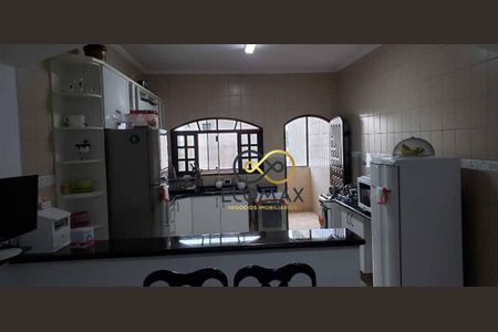 13_photo/94ce8a2c55.ae6ed13d24276bdb-ATLAS-aea069fd-a12f-4258-a743-a4cb63ca65d6.jpg de casa à venda com 3 quartos, 260m² em São João, Guarulhos