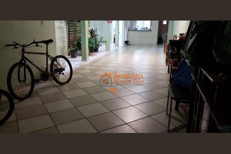 6_photo/94ce8a2c57.2832257cbb3df2c4-ATLAS-aa3c7dba-82e5-4d48-8130-05b60b3cd600.jpg de casa à venda com 3 quartos, 232m² em São João, Guarulhos