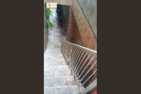 6_photo/94ce8a2d31.ceff8192393c33de-ATLAS-9cd0fb06-3201-496e-8d35-ebba3dbae5bc.jpg de casa à venda com 4 quartos, 220m² em Jardim Aerodromo, Guarulhos