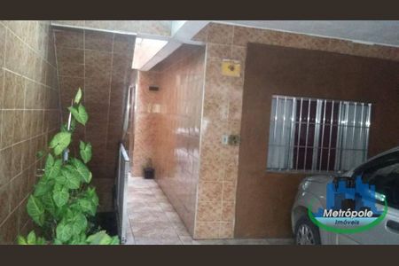 25_photo/94ce8a2d49.a092227452ef5b5b-ATLAS-f9b83f8c-a9af-41da-a44f-6ca4b8387c4f.jpg de casa à venda com 4 quartos, 90m² em São João, Guarulhos