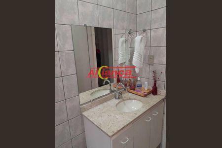 8_photo/94ce8a337b.e17343cf5b702f60-ATLAS-58d2ba00-e8eb-4808-b6fe-ee083335b701.jpg de casa à venda com 3 quartos, 150m² em Jardim Sao Joao, Guarulhos