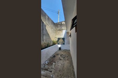 3_photo/94ce8a34f7.d505c9d9834fda44-ATLAS-94ce4aec-0aca-4fbd-a818-549372155dea.jpg de casa à venda com 3 quartos, 250m² em Jardim Sao Joao, Guarulhos