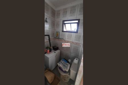 4_photo/94ce8a35b9.7cc5f6eb30674ee3-ATLAS-6ac5bd0c-c09a-4b5c-b73c-2cd8ec4f725a.jpg de casa à venda com 5 quartos, 279m² em São João, Guarulhos