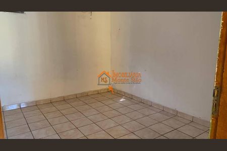 5_photo/94ce8a36a3.ceff8192393c33de-ATLAS-6cb2fb2a-d3e3-4e5d-b9a6-1ac9f53e59f2.jpg de casa à venda com 3 quartos, 100m² em Jardim Sao Joao, Guarulhos