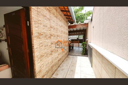 5_photo/94ce8a3823.ceff8192393c33de-ATLAS-03eaa7fd-a78d-40b4-b588-440afefa88ef.jpg de casa à venda com 2 quartos, 64m² em Jardim Cumbica, Guarulhos