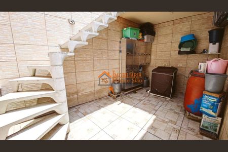 4_photo/94ce8a3823.ceff8192393c33de-ATLAS-bf6de2d3-6458-4b4b-82af-dbe07aa5d63c.jpg de casa à venda com 2 quartos, 64m² em Jardim Cumbica, Guarulhos
