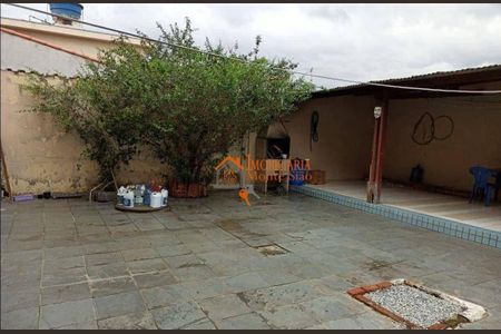 11_photo/94ce8a4a5b.d860d137df15aeab-ATLAS-ae1f466e-5ae5-476d-8b7f-ce526166b2c8.jpg de casa à venda com 3 quartos, 213m² em Cidade Serodio, Guarulhos