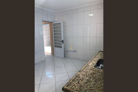 9_photo/94ce8a4bdf.9bb3768c76b30782-ATLAS-783afb42-f681-42c6-bf56-17c7ee981a2e.jpg de casa para alugar com 2 quartos, 130m² em Cidade Serodio, Guarulhos