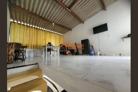 15_photo/94ce8a4ef9.7a69ff73eb43ff8d-ATLAS-a42de0d1-71a3-4c38-8125-00a8be257355.jpg de casa à venda com 4 quartos, 200m² em Conjunto Residencial Haroldo Veloso, Guarulhos