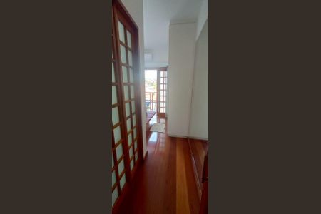 5_photo/94ce8a68cf.2f15d505e37c7ac5-ATLAS-190044b0-6f29-4313-ade3-c2e1b6f71d2f.jpg de casa à venda com 2 quartos, 193m² em Jardim Castanha, Guarulhos