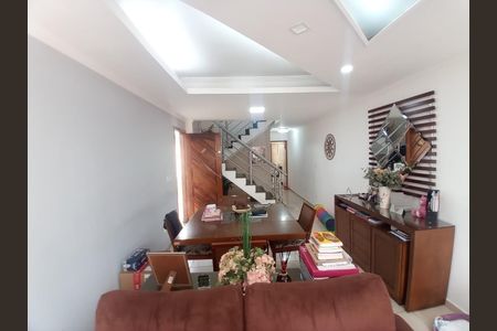 4_photo/94ce8a6c51.4fdd54f7b2e40bda-ATLAS-0b66cb11-4503-477b-83f2-df7ce4c8facc.jpg de casa à venda com 3 quartos, 310m² em Jardim das Nacoes, Guarulhos