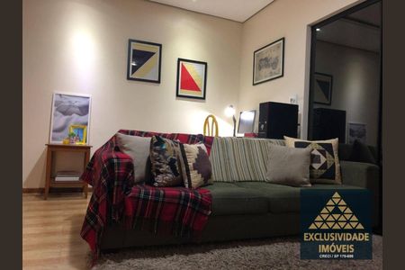 12_photo/94ce8a6cf9.99fa673d506c3847-ATLAS-df3ab28e-6914-4bae-a4c4-72f09d39d1d4.jpg de casa à venda com 3 quartos, 200m² em Jardim das Nacoes, Guarulhos