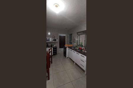 7_photo/94ce8a6d43.ceff8192393c33de-ATLAS-a6e6e607-64a1-4e33-a9b7-7893cbf8ff74.jpg de casa à venda com 4 quartos, 100m² em Jardim das Nacoes, Guarulhos