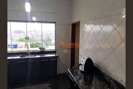 9_photo/94ce8a6f87.685e6d529ceef79c-ATLAS-6d297d83-76a6-4897-aa3e-07ac0e48448e.jpg de casa à venda com 4 quartos, 265m² em Cidade Jardim Cumbica, Guarulhos