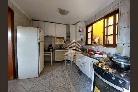 2_photo/94ce8a7055.cdd4f02be08f0036-ATLAS-85fd794c-af9c-42d6-bf74-fe57cc5998b8.jpg de casa à venda com 4 quartos, 180m² em Cj Res Paes Barros, Guarulhos