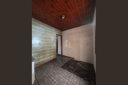 10_photo/94ce8a7055.cdd4f02be08f0036-ATLAS-aef70fcd-4466-4eab-b2c9-4f11a7feed47.jpg de casa à venda com 4 quartos, 180m² em Cj Res Paes Barros, Guarulhos