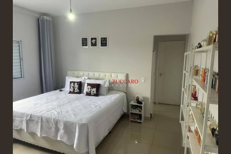 4_photo/94ce8a70e3.b3df034c454bebf7-ATLAS-3f7ba121-c84c-43c1-9836-96e2b3cfcfc0.jpg de casa à venda com 3 quartos, 120m² em Conjunto Residencial Paes de Barros, Guarulhos