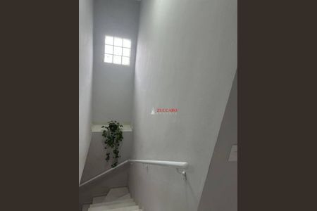 7_photo/94ce8a70e3.b3df034c454bebf7-ATLAS-c42d49c4-2ace-43cb-acf7-1ff6e51a4ec2.jpg de casa à venda com 3 quartos, 120m² em Conjunto Residencial Paes de Barros, Guarulhos