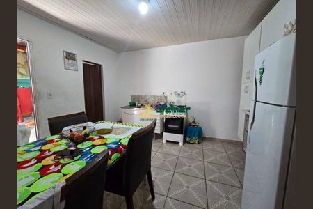 12_photo/94ce8a72e9.5a929f6f4f6ec222-ATLAS-d1b40516-57ac-4ba3-bd07-b229059b6263.jpg de casa à venda com 5 quartos, 142m² em Jardim das Nacoes, Guarulhos