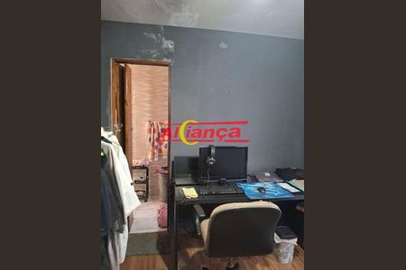 8_photo/94ce8a7397.d7a91d1757fec3a4-ATLAS-3dbc5ab7-1f32-445d-9a80-0c755b3bfb72.jpg de casa à venda com 4 quartos, 400m² em Cidade Soinco, Guarulhos