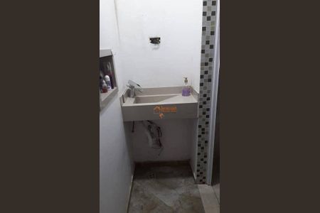 11_photo/94ce8a7487.ceff8192393c33de-ATLAS-b28d41fd-bfda-4992-a894-90d5a3111ca5.jpg de casa à venda com 3 quartos, 225m² em Jardim Sao Manoel, Guarulhos