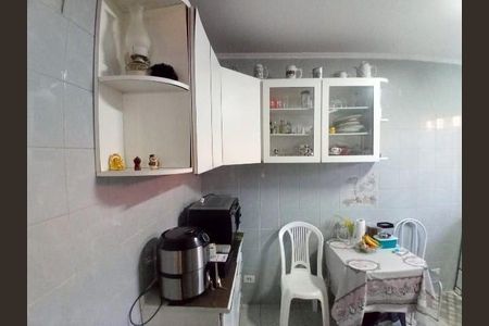 7_photo/94ce8a7ae5.82d60d4a6b7f5d9d-ATLAS-962015c4-91e7-4c3c-813d-d03103420c42.jpg de casa à venda com 3 quartos, 300m² em Cidade Jardim Cumbica, Guarulhos