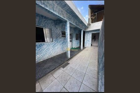 6_photo/94ce8a7e6f.a60c60c8781d1b21-ATLAS-59632b0c-edcb-419d-bb74-6f038b516f5c.jpg de casa à venda com 3 quartos, 297m² em Cidade Jardim Cumbica, Guarulhos