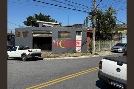 8_photo/94ce8a80a9.8f3f2a47dd94676f-ATLAS-c5182398-c151-40a0-abe9-e1c5ac60c1ca.jpg de casa à venda com 3 quartos, 245m² em Cidade Jardim Cumbica, Guarulhos