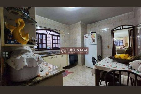 12_photo/94ce8a814b.aef4de6394ba8e6d-ATLAS-d35f4dc3-0252-4ef9-b842-c38716d8f7ae.jpg de casa à venda com 3 quartos, 167m² em Cidade Jardim Cumbica, Guarulhos