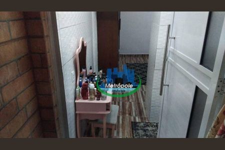 9_photo/94ce8aa4cf.0dba02f6e03a3679-ATLAS-6edc5eaf-e60e-46f5-9044-2567c4d37cf5.jpg de casa à venda com 3 quartos, 250m² em Parque das Seringueiras, Guarulhos