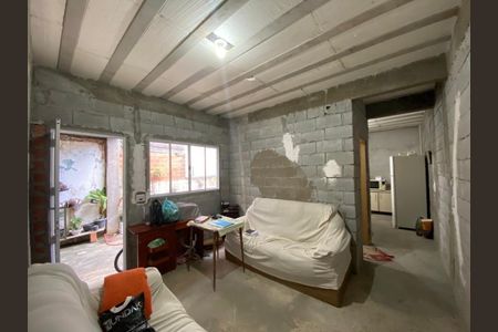 9_photo/94ce8aae37.e17343cf5b702f60-ATLAS-2bea9461-0776-4466-bb5c-bd29608c62c8.jpg de casa à venda com 1 quarto, 25m² em Jardim Santa Barbara, Guarulhos