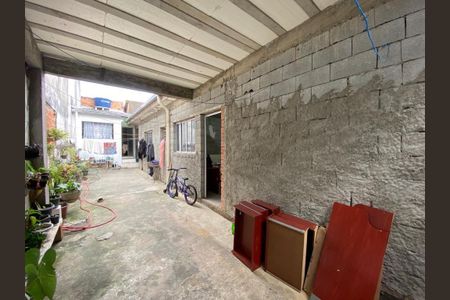 2_photo/94ce8aae37.e17343cf5b702f60-ATLAS-c515b68d-76f7-4666-ac59-ebce67cbfd7a.jpg de casa à venda com 1 quarto, 25m² em Jardim Santa Barbara, Guarulhos