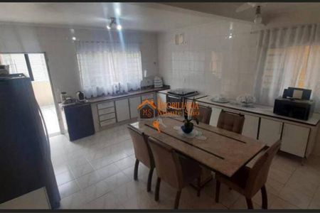 9_photo/94ce8ab1b7.2f15d505e37c7ac5-ATLAS-12e2defe-a21c-4e1e-82b9-e3f27ce14c64.jpg de casa à venda com 3 quartos, 250m² em Vila Florida, Guarulhos