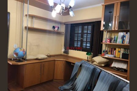 7_photo/94ce8ab4ab.e6d705cf67a438d5-ATLAS-1db1344f-11d2-463e-ac0e-3a5063be63a4.jpg de casa à venda com 3 quartos, 200m² em Jardim Bom Clima, Guarulhos