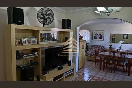 9_photo/94ce8ab5c5.9eb8c7c05e986276-ATLAS-7660d41c-e91c-402f-bee8-1c5d2f3a5897.jpg de casa à venda com 6 quartos, 310m² em Jardim Sao Francisco, Guarulhos