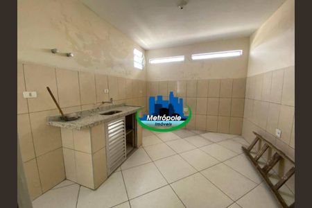 9_photo/94ce8ab685.206353ecc2220d31-ATLAS-a0bc4edb-e0b3-41ad-9ce9-e3500e9a2365.jpg de casa para alugar com 2 quartos, 70m² em Jardim Sao Francisco, Guarulhos