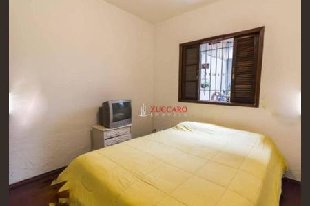 20_photo/94ce8ab767.1c5ee5b12bdcf8f7-ATLAS-2f92663d-0d52-4fb0-8153-4cb1bdae315b.jpg de casa à venda com 5 quartos, 324m² em Vila Barros, Guarulhos