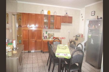 5_photo/94ce8ab88f.5b63f18bcccc212e-ATLAS-dcd4a5a2-767e-4bcd-b225-66822aac0de3.jpg de casa à venda com 3 quartos, 100m² em Vila Barros, Guarulhos