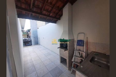 7_photo/94ce8ab8e5.745c0843076831cb-ATLAS-2c600aa5-ee26-4fb9-82fa-6d25f60e0396.jpg de casa à venda com 3 quartos, 275m² em Vila Barros, Guarulhos
